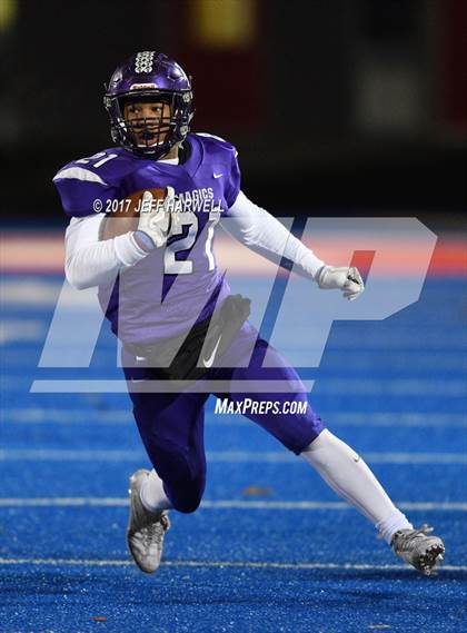 Thumbnail 1 in Barberton vs. Bedford (OHSAA Division II Region 5 Semifinal) photogallery.