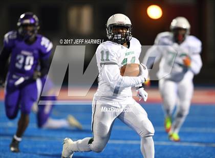 Thumbnail 1 in Barberton vs. Bedford (OHSAA Division II Region 5 Semifinal) photogallery.