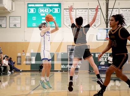 Thumbnail 2 in Bishop O'Dowd vs. Capital Christian (De La Salle MLK Classic) photogallery.