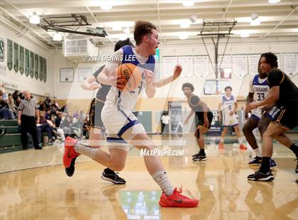 Thumbnail 3 in Bishop O'Dowd vs. Capital Christian (De La Salle MLK Classic) photogallery.