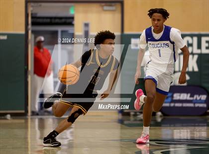Thumbnail 2 in Bishop O'Dowd vs. Capital Christian (De La Salle MLK Classic) photogallery.