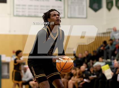 Thumbnail 3 in Bishop O'Dowd vs. Capital Christian (De La Salle MLK Classic) photogallery.