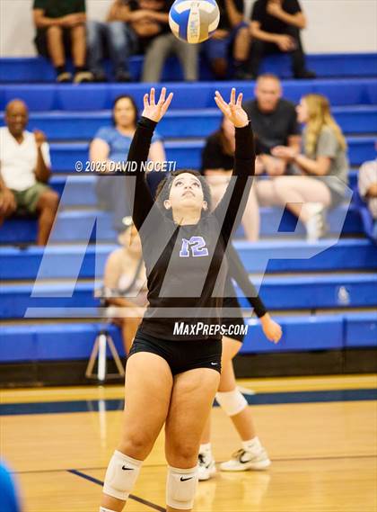 Thumbnail 1 in Atwater at Waterford (Scrimmage) photogallery.
