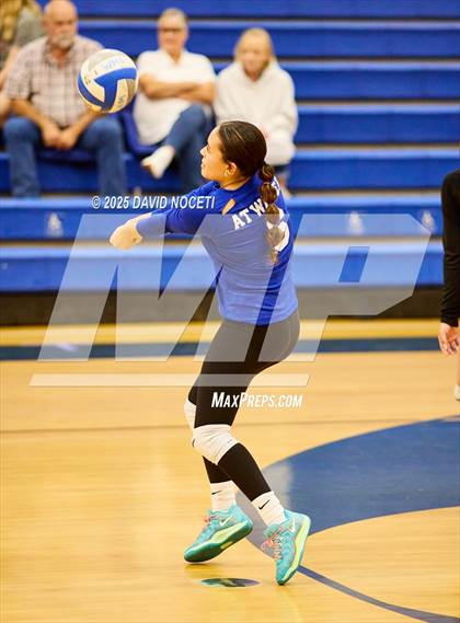 Thumbnail 1 in Atwater at Waterford (Scrimmage) photogallery.