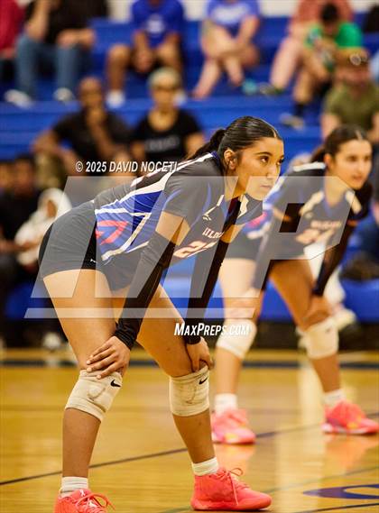 Thumbnail 2 in Atwater at Waterford (Scrimmage) photogallery.