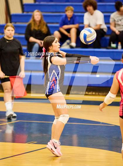 Thumbnail 1 in Atwater at Waterford (Scrimmage) photogallery.
