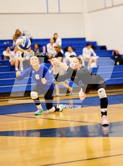 Thumbnail 3 in Atwater at Waterford (Scrimmage) photogallery.
