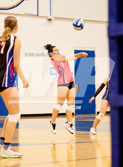 Thumbnail 3 in Atwater at Waterford (Scrimmage) photogallery.