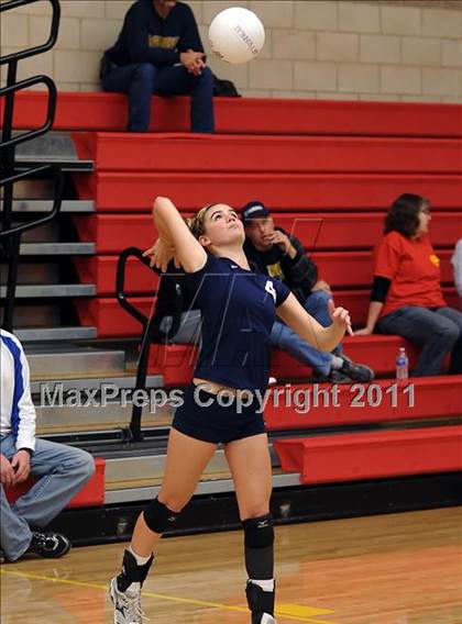 Thumbnail 3 in St. Francis vs. Nevada Union (Super 8 Invitational) photogallery.