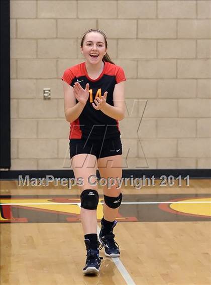Thumbnail 1 in St. Francis vs. Nevada Union (Super 8 Invitational) photogallery.