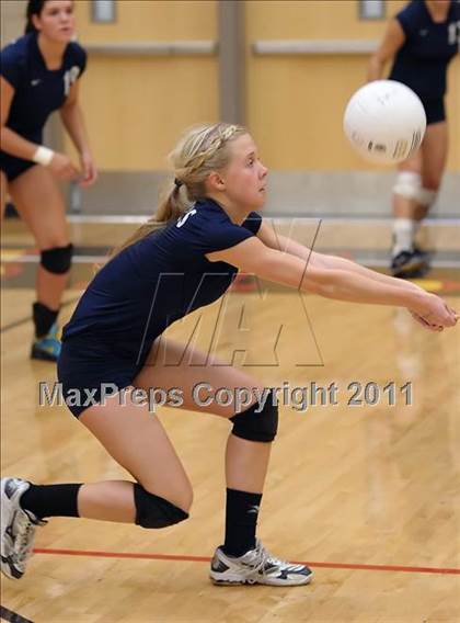Thumbnail 1 in St. Francis vs. Nevada Union (Super 8 Invitational) photogallery.