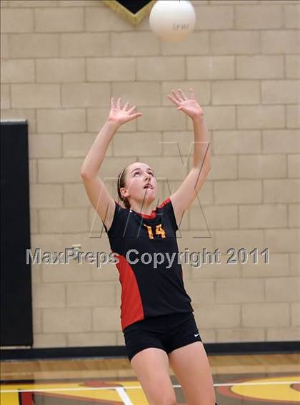 Thumbnail 2 in St. Francis vs. Nevada Union (Super 8 Invitational) photogallery.