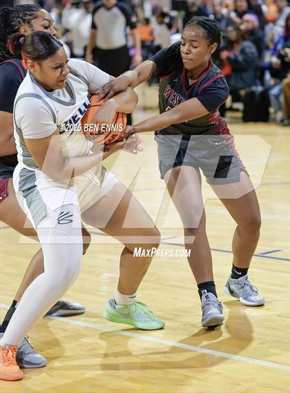 Thumbnail 3 in Westside vs. Luella (She Got Game Classic) photogallery.