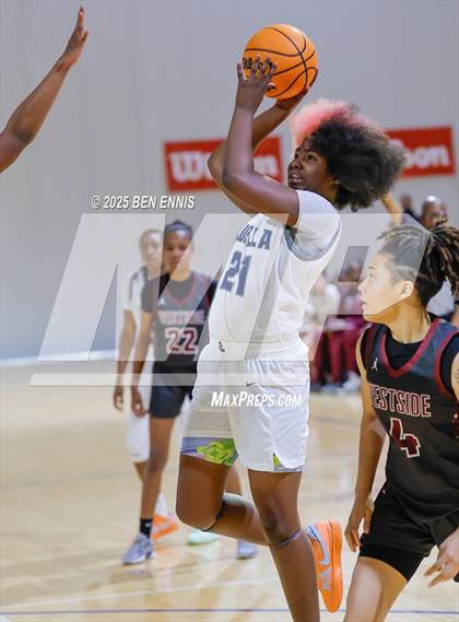 Thumbnail 2 in Westside vs. Luella (She Got Game Classic) photogallery.
