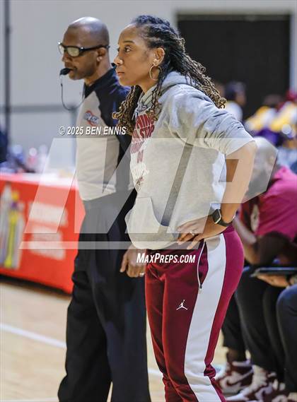 Thumbnail 1 in Westside vs. Luella (She Got Game Classic) photogallery.