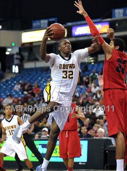 Thumbnail 2 in Lutheran vs. Bishop O'Dowd (CIF State D3 Final) photogallery.