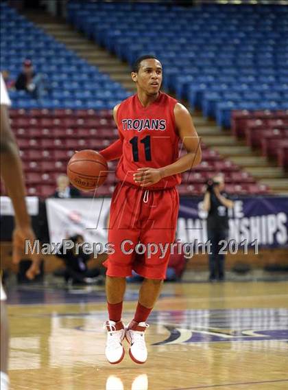 Thumbnail 1 in Lutheran vs. Bishop O'Dowd (CIF State D3 Final) photogallery.
