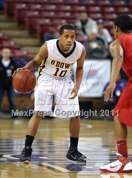 Thumbnail 2 in Lutheran vs. Bishop O'Dowd (CIF State D3 Final) photogallery.