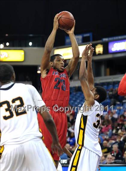 Thumbnail 2 in Lutheran vs. Bishop O'Dowd (CIF State D3 Final) photogallery.