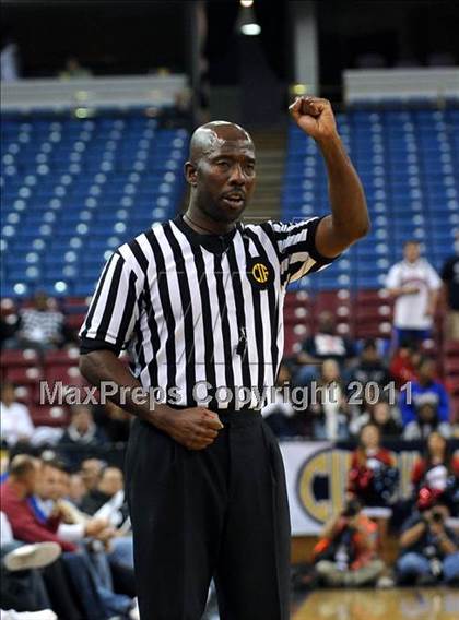 Thumbnail 2 in Lutheran vs. Bishop O'Dowd (CIF State D3 Final) photogallery.