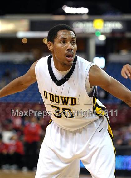 Thumbnail 1 in Lutheran vs. Bishop O'Dowd (CIF State D3 Final) photogallery.