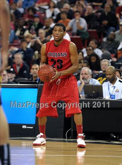 Thumbnail 2 in Lutheran vs. Bishop O'Dowd (CIF State D3 Final) photogallery.