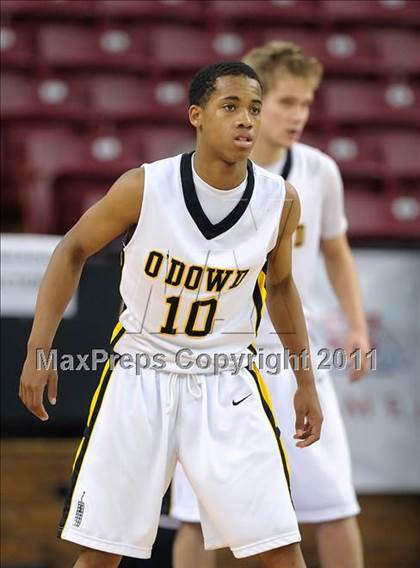 Thumbnail 1 in Lutheran vs. Bishop O'Dowd (CIF State D3 Final) photogallery.