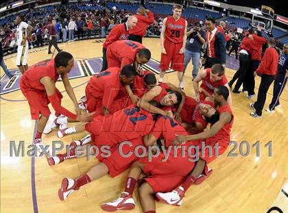 Thumbnail 2 in Lutheran vs. Bishop O'Dowd (CIF State D3 Final) photogallery.