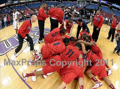 Thumbnail 3 in Lutheran vs. Bishop O'Dowd (CIF State D3 Final) photogallery.