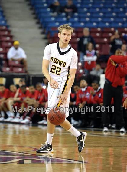 Thumbnail 3 in Lutheran vs. Bishop O'Dowd (CIF State D3 Final) photogallery.