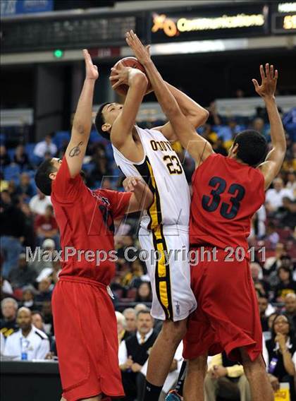 Thumbnail 3 in Lutheran vs. Bishop O'Dowd (CIF State D3 Final) photogallery.