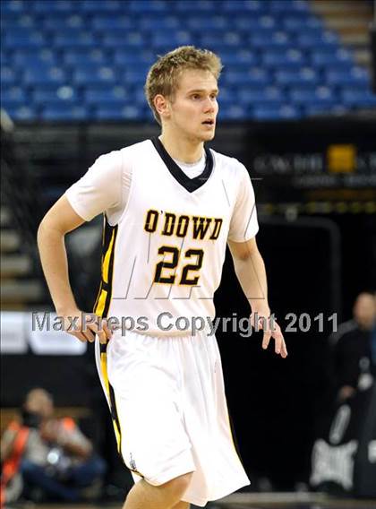 Thumbnail 1 in Lutheran vs. Bishop O'Dowd (CIF State D3 Final) photogallery.