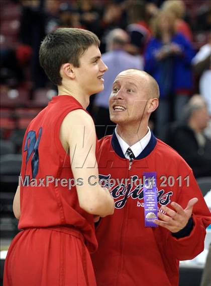 Thumbnail 3 in Lutheran vs. Bishop O'Dowd (CIF State D3 Final) photogallery.