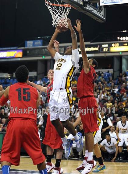 Thumbnail 2 in Lutheran vs. Bishop O'Dowd (CIF State D3 Final) photogallery.