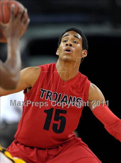 Thumbnail 2 in Lutheran vs. Bishop O'Dowd (CIF State D3 Final) photogallery.