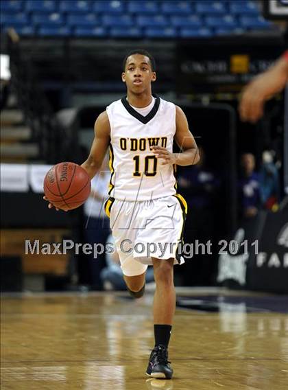 Thumbnail 3 in Lutheran vs. Bishop O'Dowd (CIF State D3 Final) photogallery.