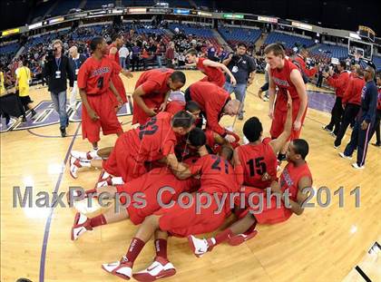 Thumbnail 3 in Lutheran vs. Bishop O'Dowd (CIF State D3 Final) photogallery.
