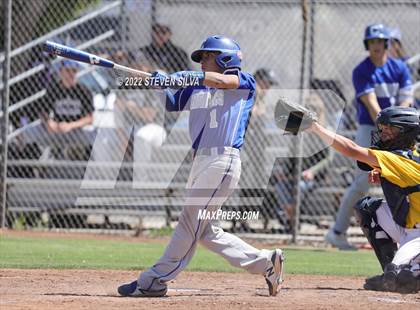 Thumbnail 2 in Caruthers vs. Gridley (71st Annual San Diego Lions Tournament) photogallery.