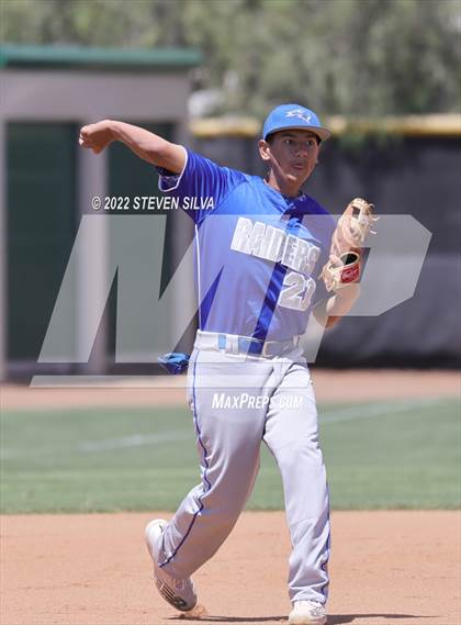 Thumbnail 2 in Caruthers vs. Gridley (71st Annual San Diego Lions Tournament) photogallery.