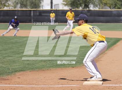 Thumbnail 2 in Caruthers vs. Gridley (71st Annual San Diego Lions Tournament) photogallery.