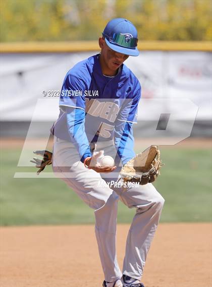 Thumbnail 2 in Caruthers vs. Gridley (71st Annual San Diego Lions Tournament) photogallery.
