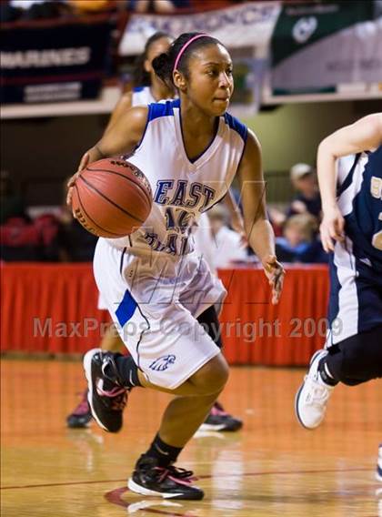 Thumbnail 1 in Bishop McGuinness vs. East Bladen (NCHSAA 1A Final) photogallery.