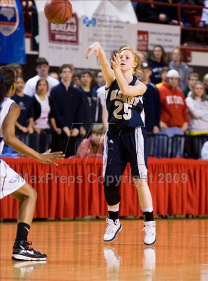 Thumbnail 3 in Bishop McGuinness vs. East Bladen (NCHSAA 1A Final) photogallery.