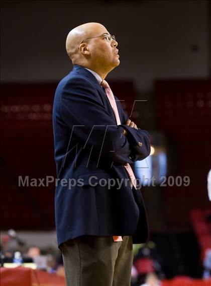 Thumbnail 1 in Bishop McGuinness vs. East Bladen (NCHSAA 1A Final) photogallery.