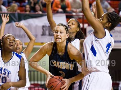 Thumbnail 3 in Bishop McGuinness vs. East Bladen (NCHSAA 1A Final) photogallery.