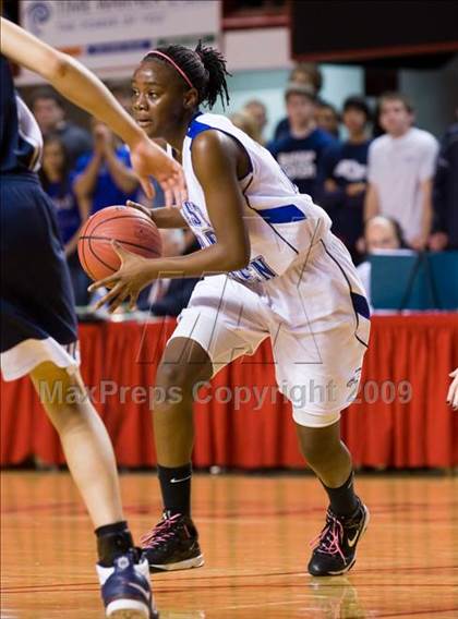 Thumbnail 2 in Bishop McGuinness vs. East Bladen (NCHSAA 1A Final) photogallery.