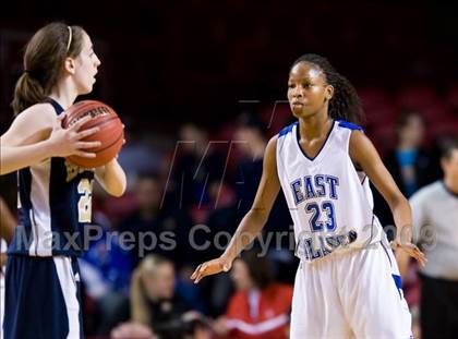 Thumbnail 3 in Bishop McGuinness vs. East Bladen (NCHSAA 1A Final) photogallery.