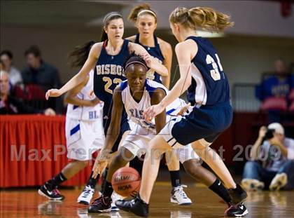 Thumbnail 3 in Bishop McGuinness vs. East Bladen (NCHSAA 1A Final) photogallery.