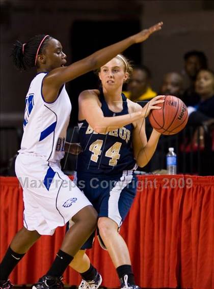 Thumbnail 1 in Bishop McGuinness vs. East Bladen (NCHSAA 1A Final) photogallery.