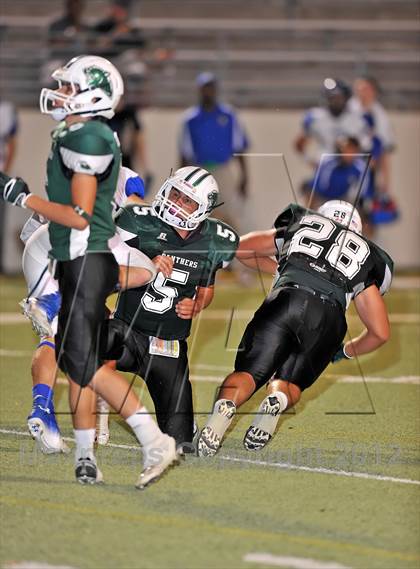Thumbnail 3 in Paradise vs. Leonard photogallery.